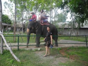 一帆风顺阿姨骚脚丫子泰国游