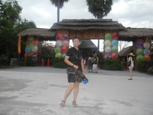 一帆风顺阿姨骚脚丫子泰国游