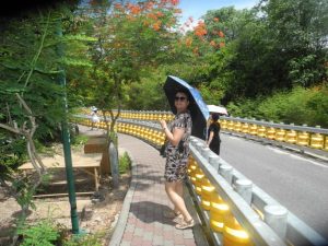 一帆风顺阿姨骚脚丫子泰国游