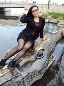 40路的丰满大姐时一家工厂的老板娘