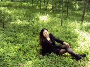 40路的丰满大姐时一家工厂的老板娘