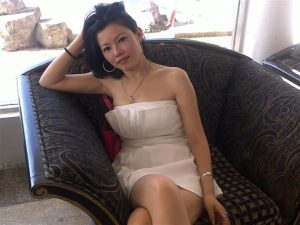 工作时认识的大嫂喜欢穿细高跟