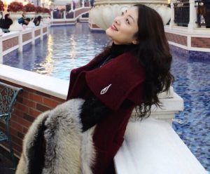 身材略微丰满的宝宝姐大腿靴子