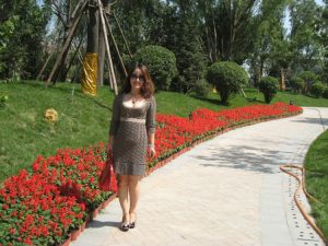 气质宝宝姐领口开的好低