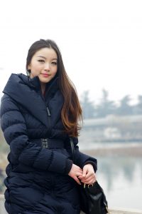 大哥的女人皮靴红丝网袜