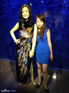 陌陌上认识的美丽姐姐,欣赏她的美腿