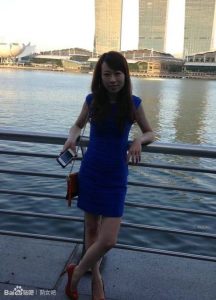 陌陌上认识的美丽姐姐,欣赏她的美腿