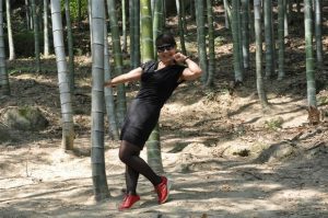 极品细高跟轻熟,喜欢大粗腿的有福了