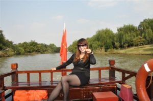 极品细高跟轻熟,喜欢大粗腿的有福了