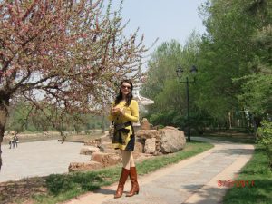 历史陈老师公园里面的肉丝白靴子