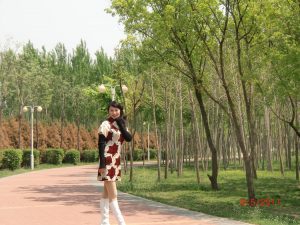 历史陈老师公园里面的肉丝白靴子