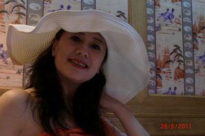 美艳历史老师的美腿想要