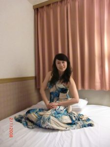 熟女历史老师日本旅行宾馆秀足