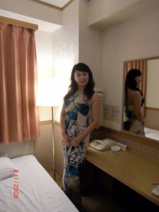 熟女历史老师日本旅行宾馆秀足