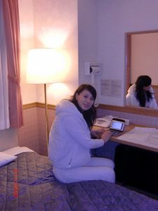 熟女历史老师日本旅行宾馆秀足