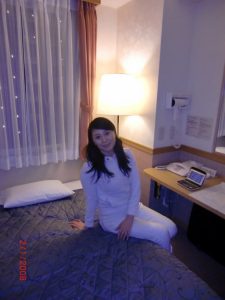 熟女历史老师日本旅行宾馆秀足