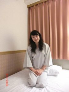 熟女历史老师日本旅行宾馆秀足