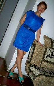 邻居明嫂真实高跟腿生活照