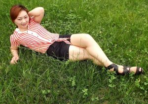 邻居明嫂真实高跟腿生活照