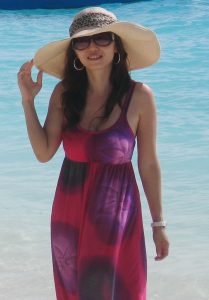 知风姐姐海岛度假低胸长裙