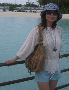 知风姐姐海岛度假短裤美腿