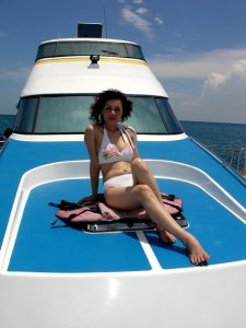 熟女阿冷好身材大方泳衣秀