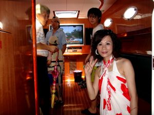 熟女阿冷好身材大方泳衣秀