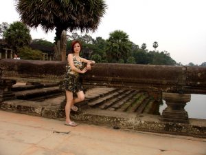 熟妇阿冷大嫂柬埔寨旅行短裙泳衣秀不停