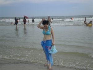 好诱人的泳装阿姨