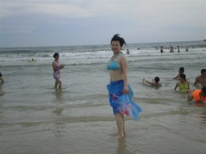 好诱人的泳装阿姨