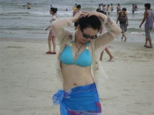 好诱人的泳装阿姨