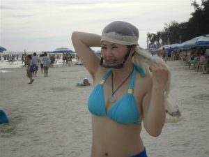 好诱人的泳装阿姨