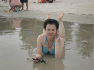 好诱人的泳装阿姨