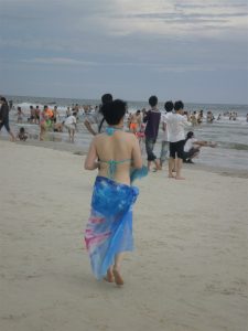 好诱人的泳装阿姨