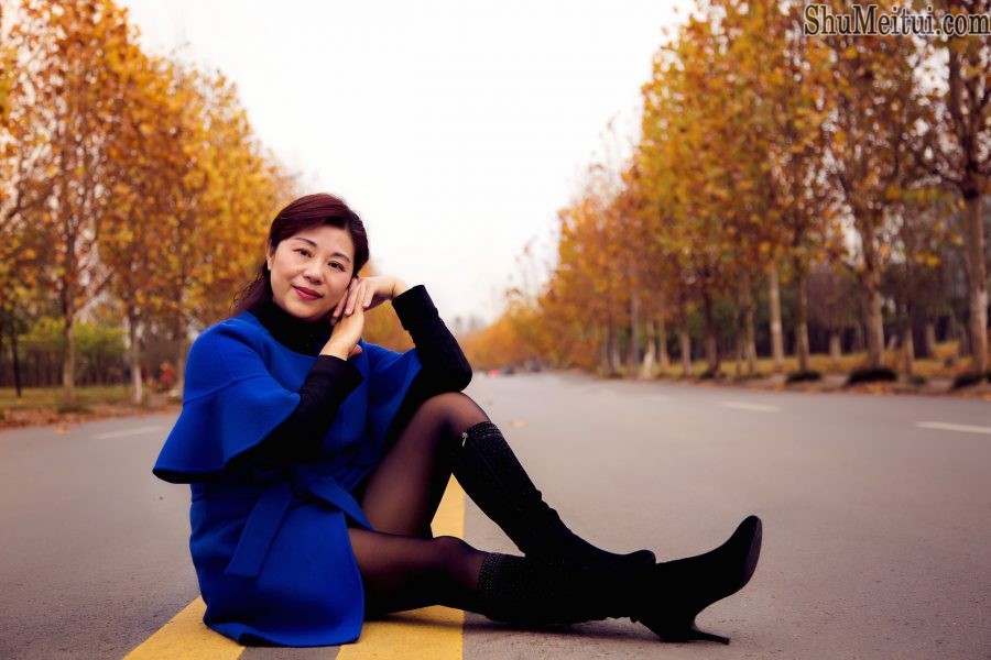 朱姐筒靴黑丝美腿【9】[第3张/共9张]