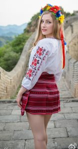 乌克兰老婆长城上面狂野老虎泳装