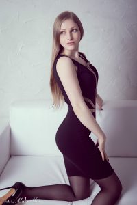 乌克兰好媳妇这是在给丝袜拍广告吗