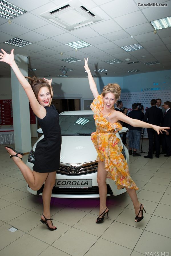 乌克兰美女媳妇车模初照[第17张/共19张]