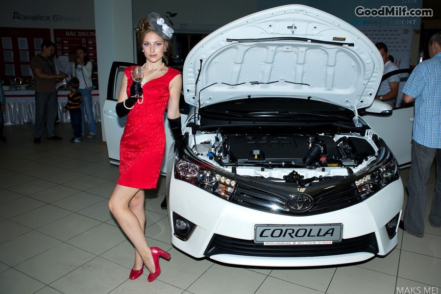 乌克兰美女媳妇车模初照[第7张/共19张]