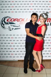 乌克兰美女媳妇车模初照