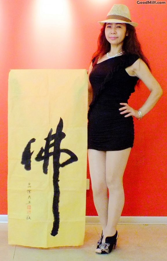 再来两张新之月熟女的肉丝美腿[第1张/共2张]