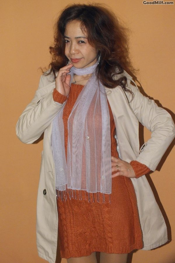 戴帽子的气质姐姐白皮靴丝袜高清[第10张/共16张]