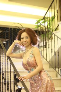 美阿姨新之月拍个人写真玉乳是亮点