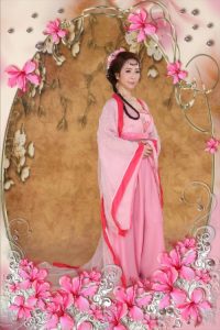 美阿姨新之月拍个人写真玉乳是亮点