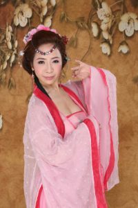 美阿姨新之月拍个人写真玉乳是亮点