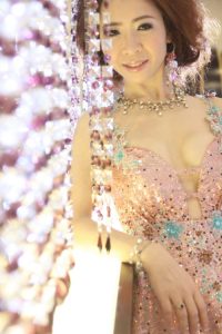 美阿姨新之月拍个人写真玉乳是亮点