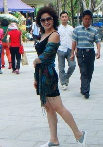 燕子姐穿不穿丝袜都很有味道