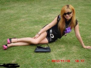 超爱秀美腿的嫂子很容易就上手了