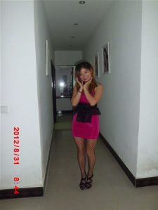 超爱秀美腿的嫂子很容易就上手了