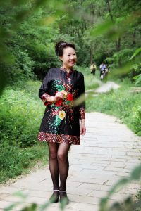 梦姐秀黑丝美腿